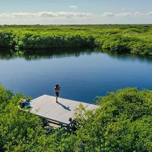 Hotel Cormoran & Cenote